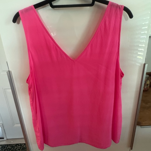 Lilly Pulitzer Silk V-Neck Sleeveless Top Pink Tank Top - Picture 3 of 6